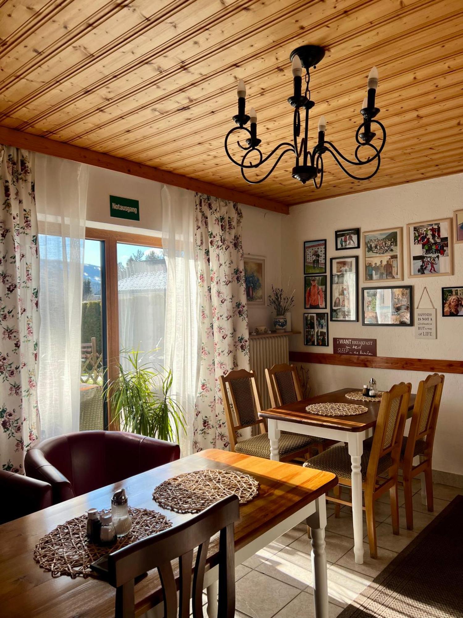 Tannenhof Bed & Breakfast เซมเมอริง ภายนอก รูปภาพ